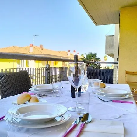 Moderne Ferienwohnung In Cologna Spiaggia Mit Terrasse Apartment L'Annunziata