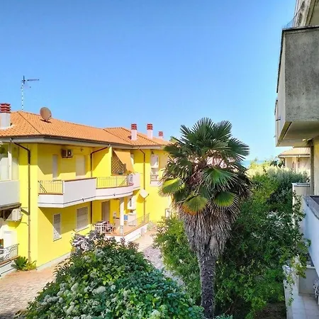 Moderne Ferienwohnung In Cologna Spiaggia Mit Terrasse Apartment L'Annunziata