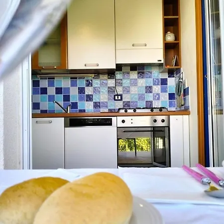Moderne Ferienwohnung In Cologna Spiaggia Mit Terrasse *