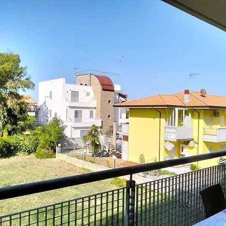 Moderne Ferienwohnung In Cologna Spiaggia Mit Terrasse Apartment