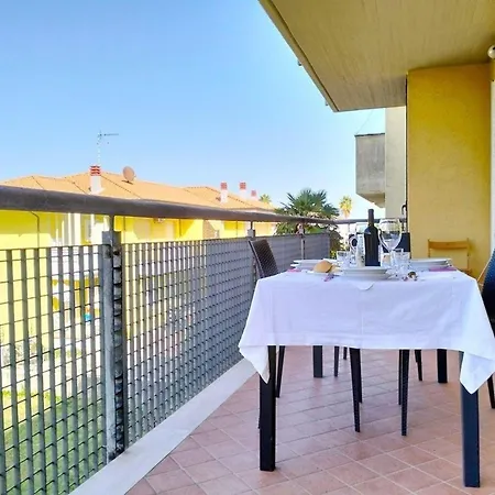 Moderne Ferienwohnung In Cologna Spiaggia Mit Terrasse L'Annunziata